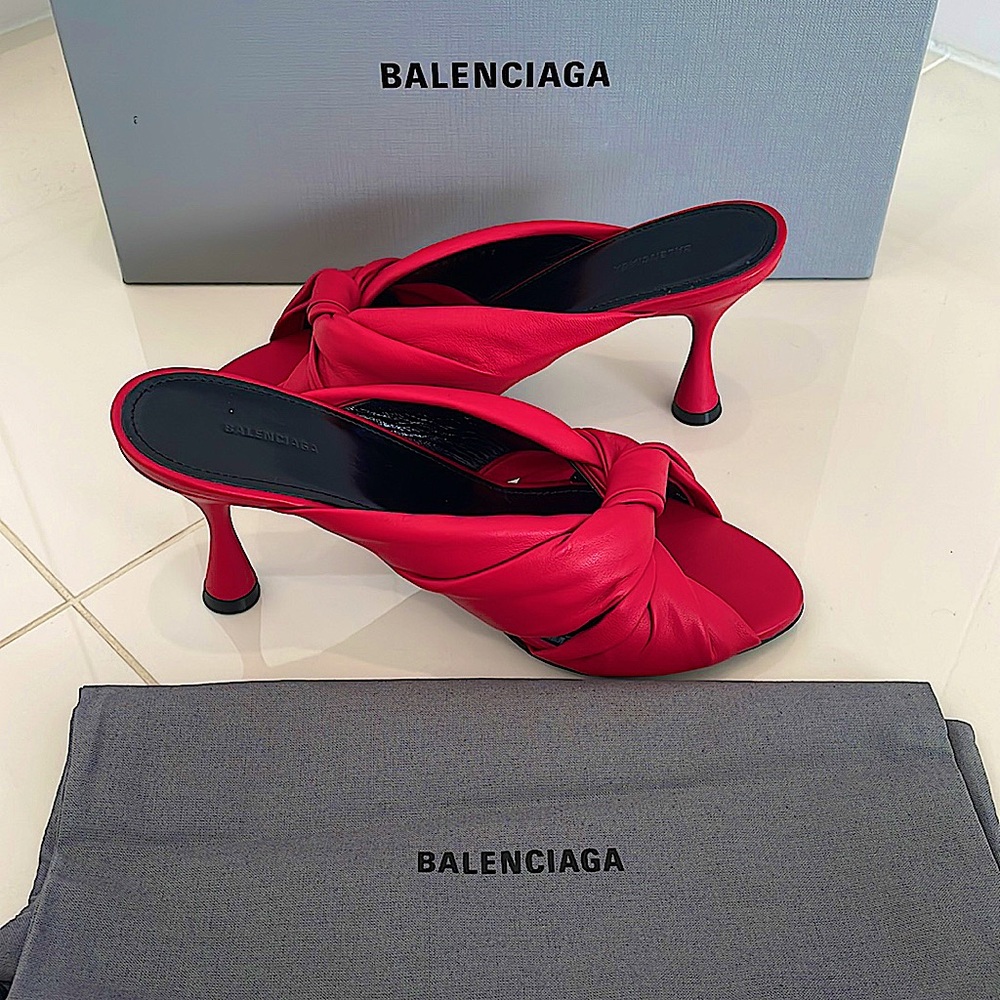 Balenciaga Drapy Sandal - Picture 6 of 8